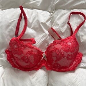 VS Elegant Red Lace Bra